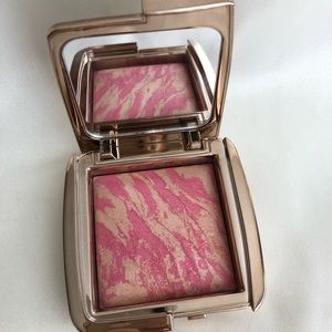 Hourglass Luminous Flush Ambient Lighting Blush